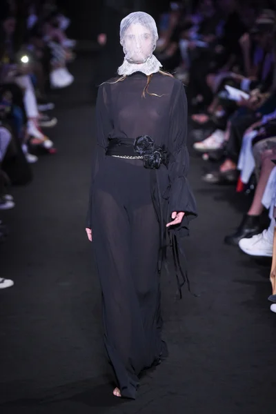 Look 29